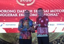 Terima Penghargaan Nasional Disway Top Regional Leader, Bupati Rachmat Riyanto Tingkatkan UMKM Bengkulu Tengah