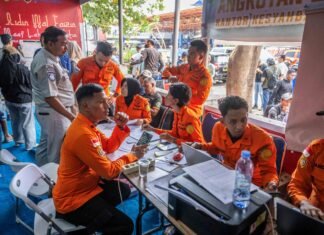 Kapal Pertamina Patra Niaga Evakuasi 16 Korban KMP Virgo Transport 08